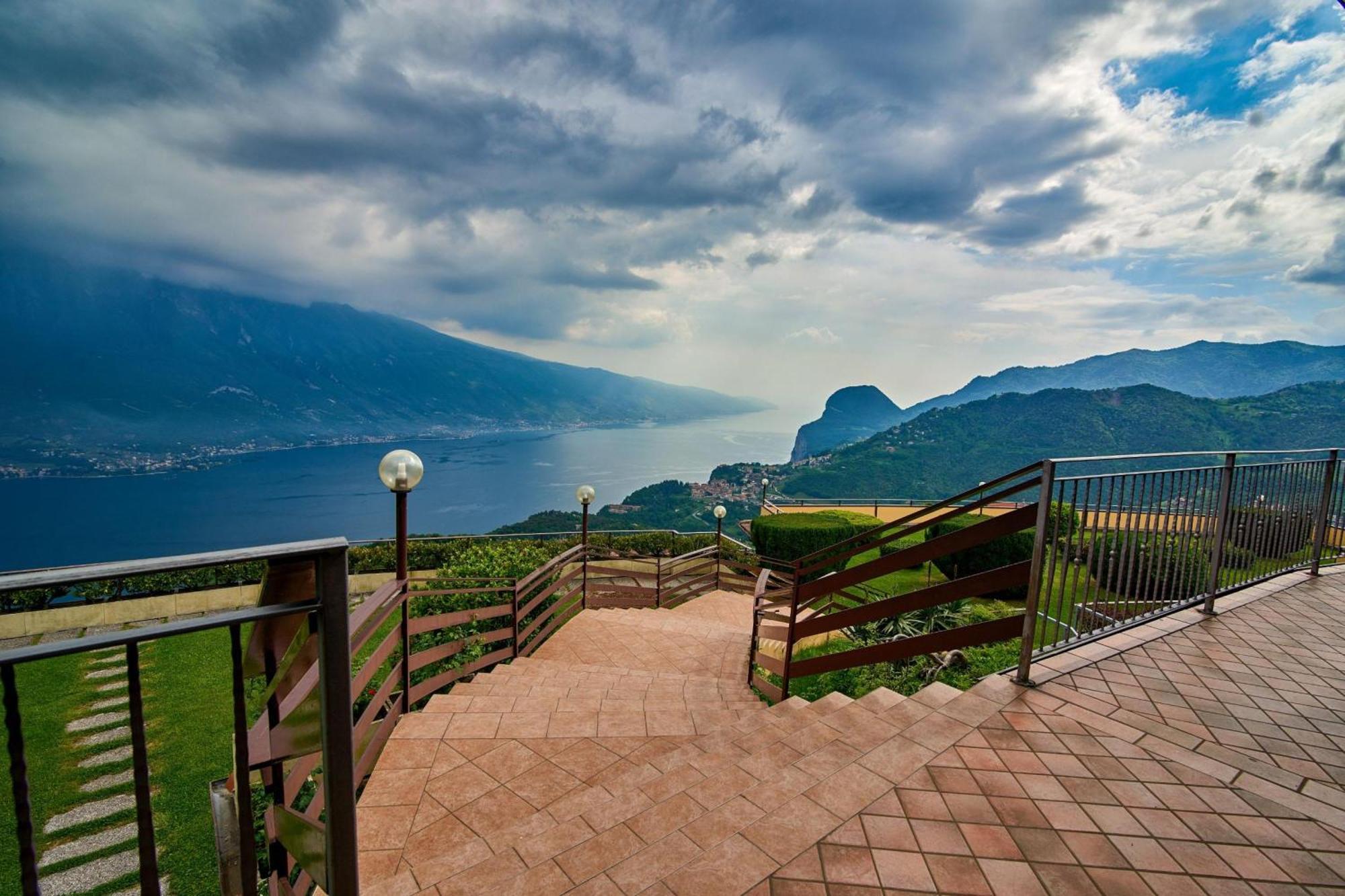 Balcone Panoramico Sul Garda - Happy Rentals Tremosine Eksteriør billede